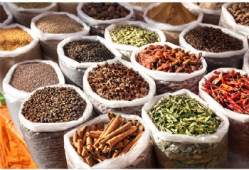 Wholesale complete assortment of star anise spices  all dried and without sulfur large-sized dried fennel